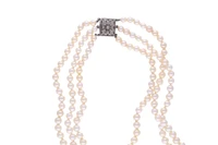 Collana di perle coltivate con diamanti - Asta Preziosi
