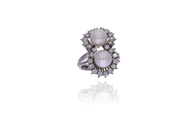 Anello con diamanti e perle coltivate - Asta Preziosi
