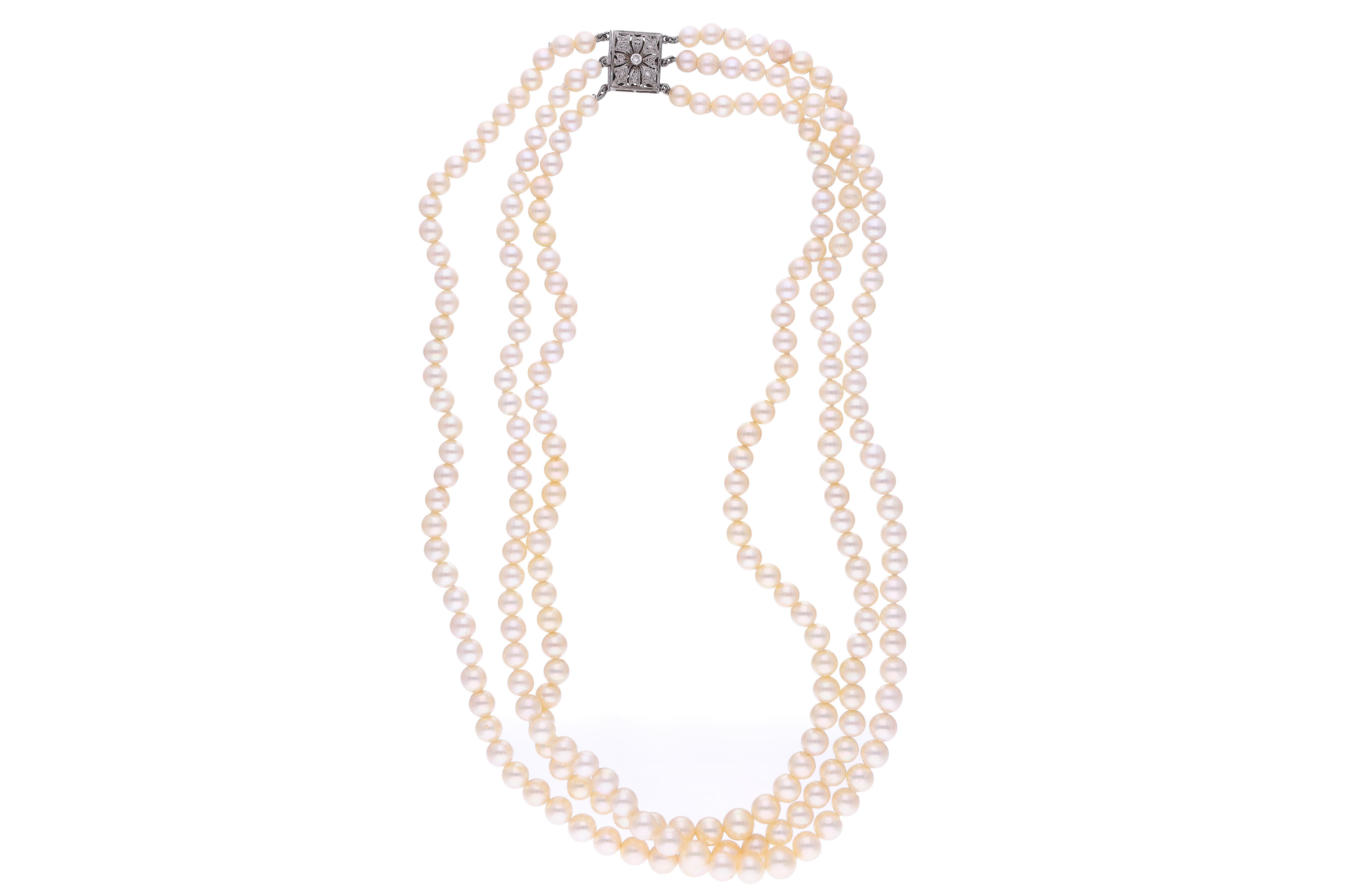 Collana di perle coltivate con diamanti - Asta Preziosi