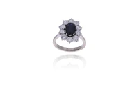 Anello con zaffiro e diamanti - Asta Preziosi Online Anello con zaffiro e diamanti - Asta Preziosi Online