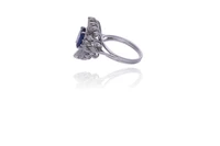 Anello con zaffiro e diamanti - Asta Preziosi Online Anello con zaffiro e diamanti - Asta Preziosi Online