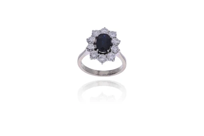 Anello con zaffiro e diamanti - Asta Preziosi Online Anello con zaffiro e diamanti - Asta Preziosi Online