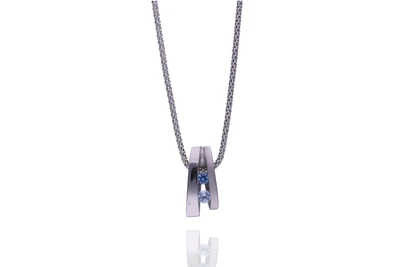 Collana con ciondolo con pietre - Asta Preziosi Online Collana con ciondolo con pietre - Asta Preziosi Online