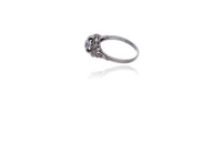 Anello con pietra e diamanti - Asta Preziosi Online Anello con pietra e diamanti - Asta Preziosi Online