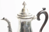 Caffettiera in argento - Asta Preziosi Online Caffettiera in argento - Asta Preziosi Online