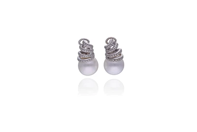 Orecchini con perle Mari del Sud e diamanti - Asta Preziosi Online Orecchini con perle Mari del Sud e diamanti - Asta Preziosi Online