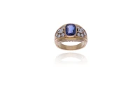 Anello con zaffiro e diamanti - Asta Preziosi Online