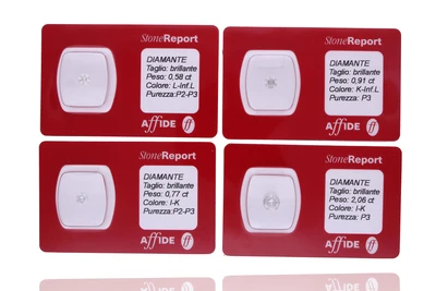 Quattro diamanti taglio brillante ct 2,06 0,91 0,58 0,77 - Asta Preziosi Online Quattro diamanti taglio brillante ct 2,06 0,91 0,58 0,77 - Asta Preziosi Online
