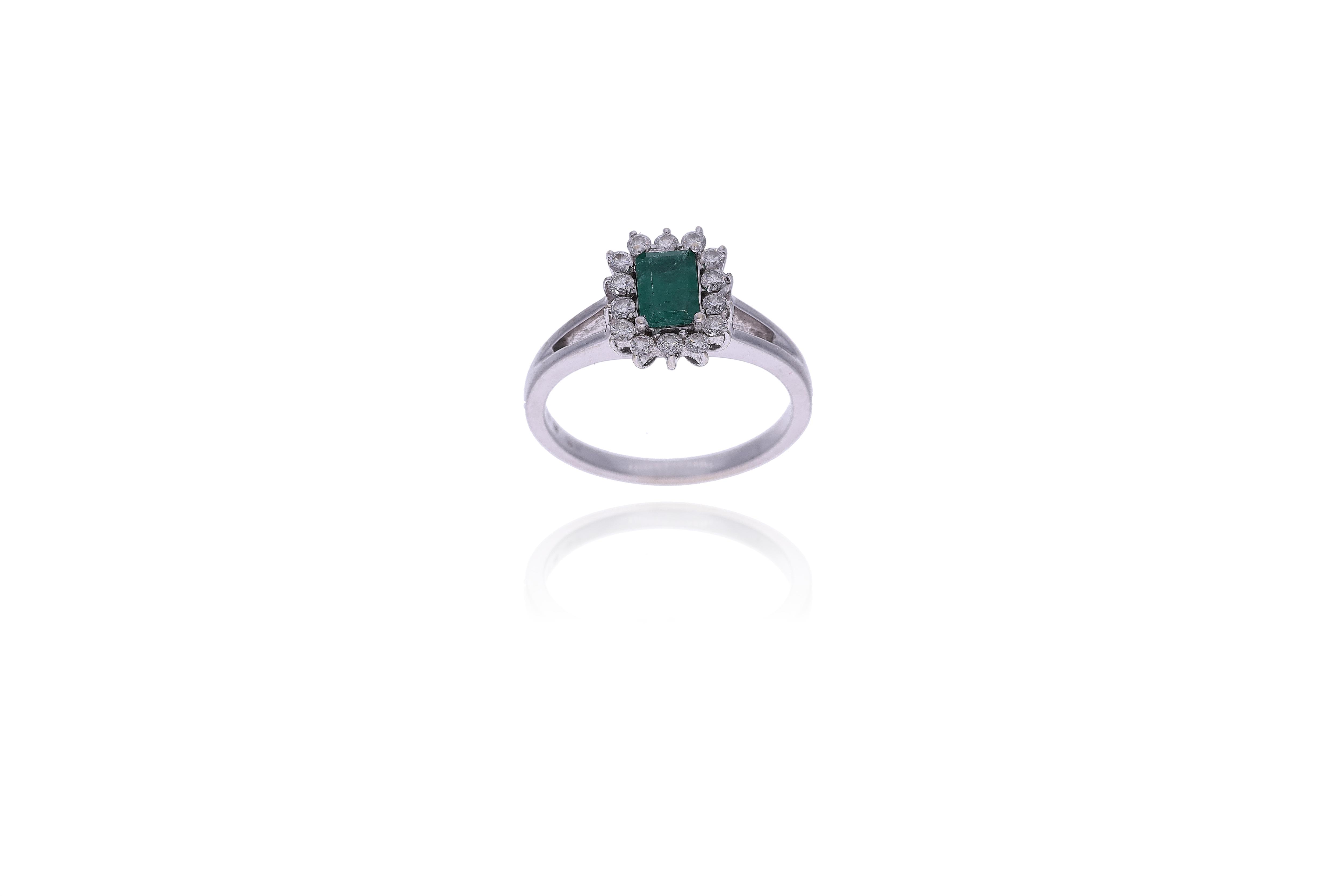 Anello con smeraldo e diamanti - Asta Preziosi Online