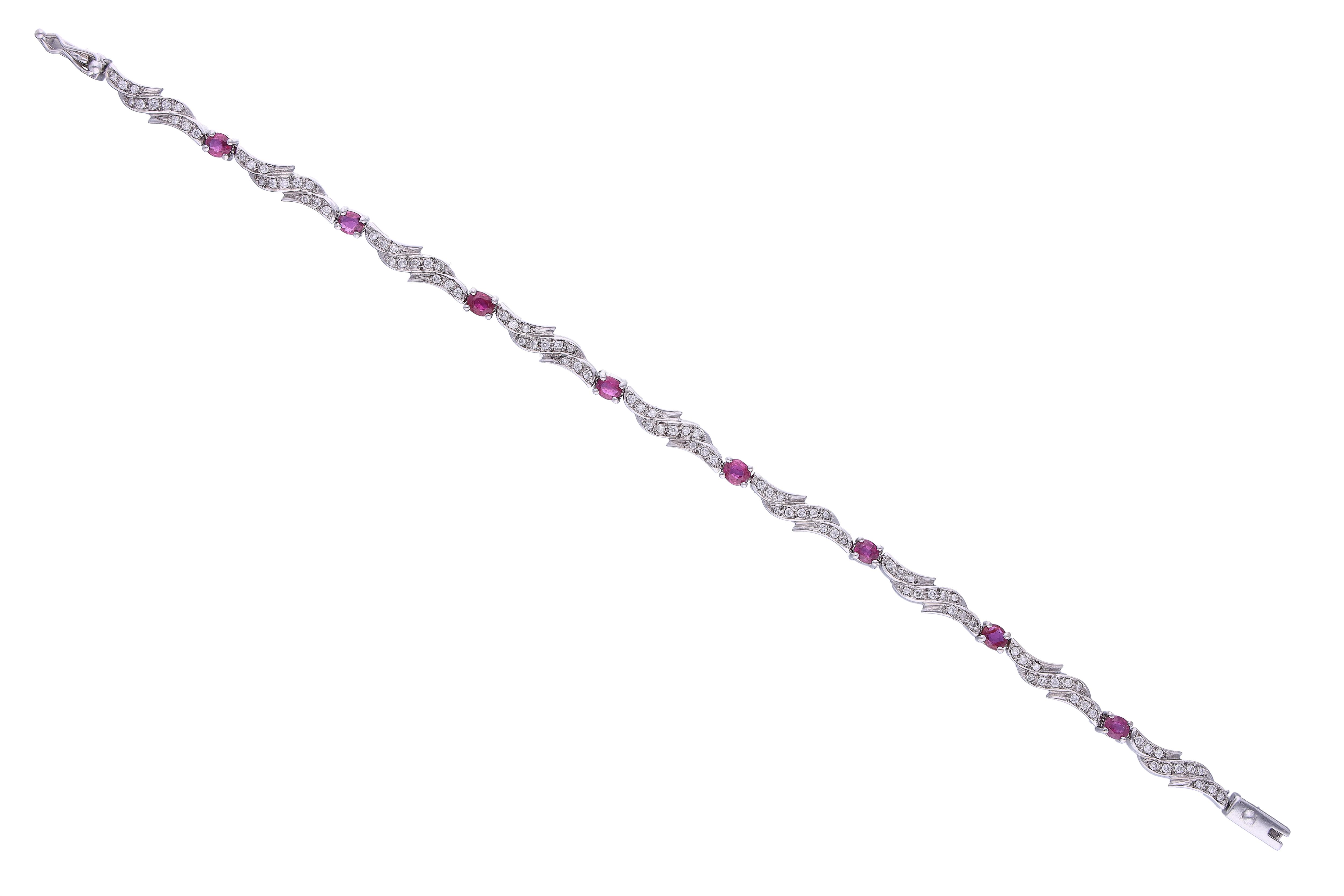 Bracciale con rubini e diamanti - Asta Preziosi Online