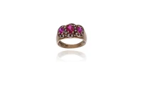 Anello con pietre - Asta Preziosi Online