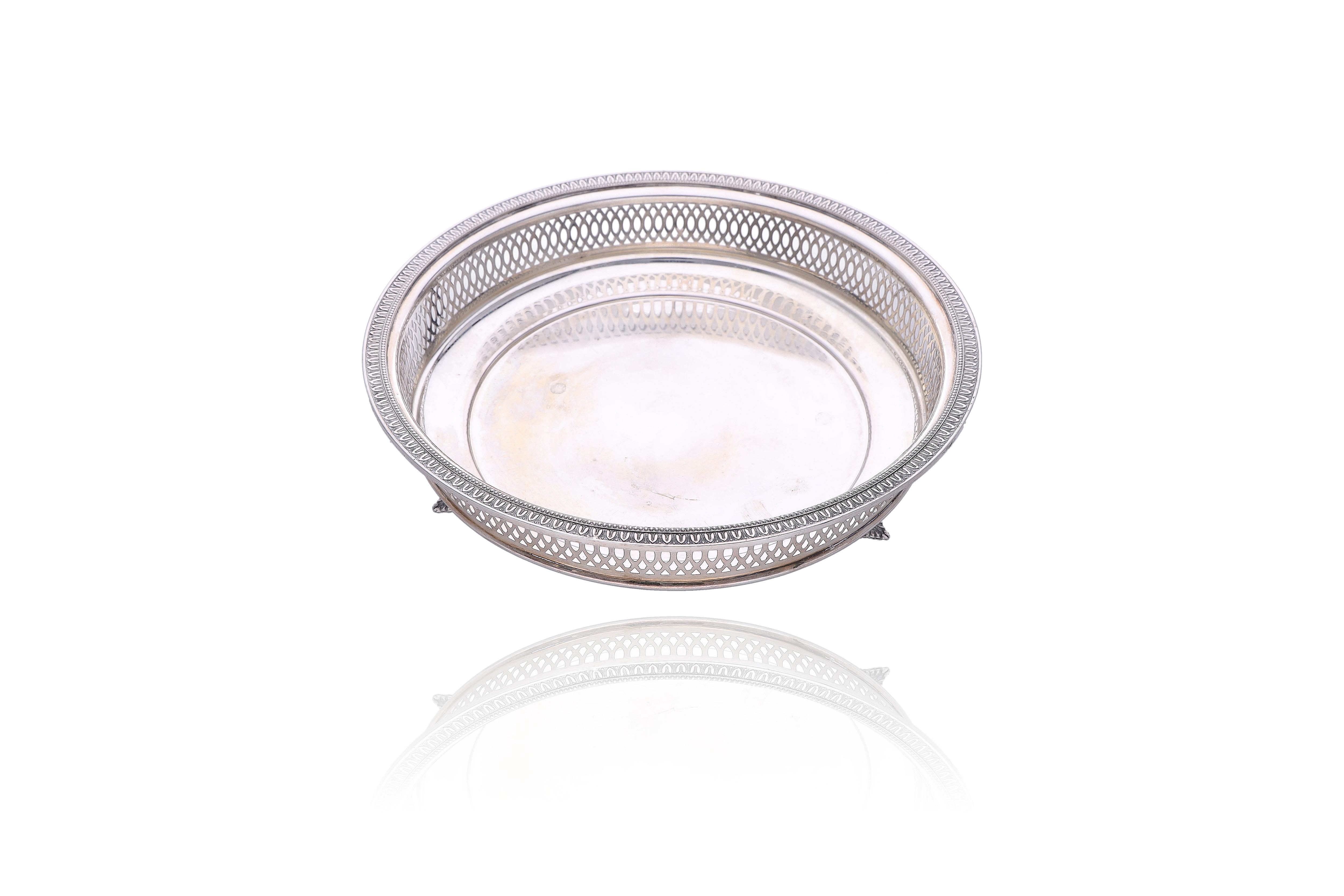 Clementi, centro in argento - Asta Preziosi Online