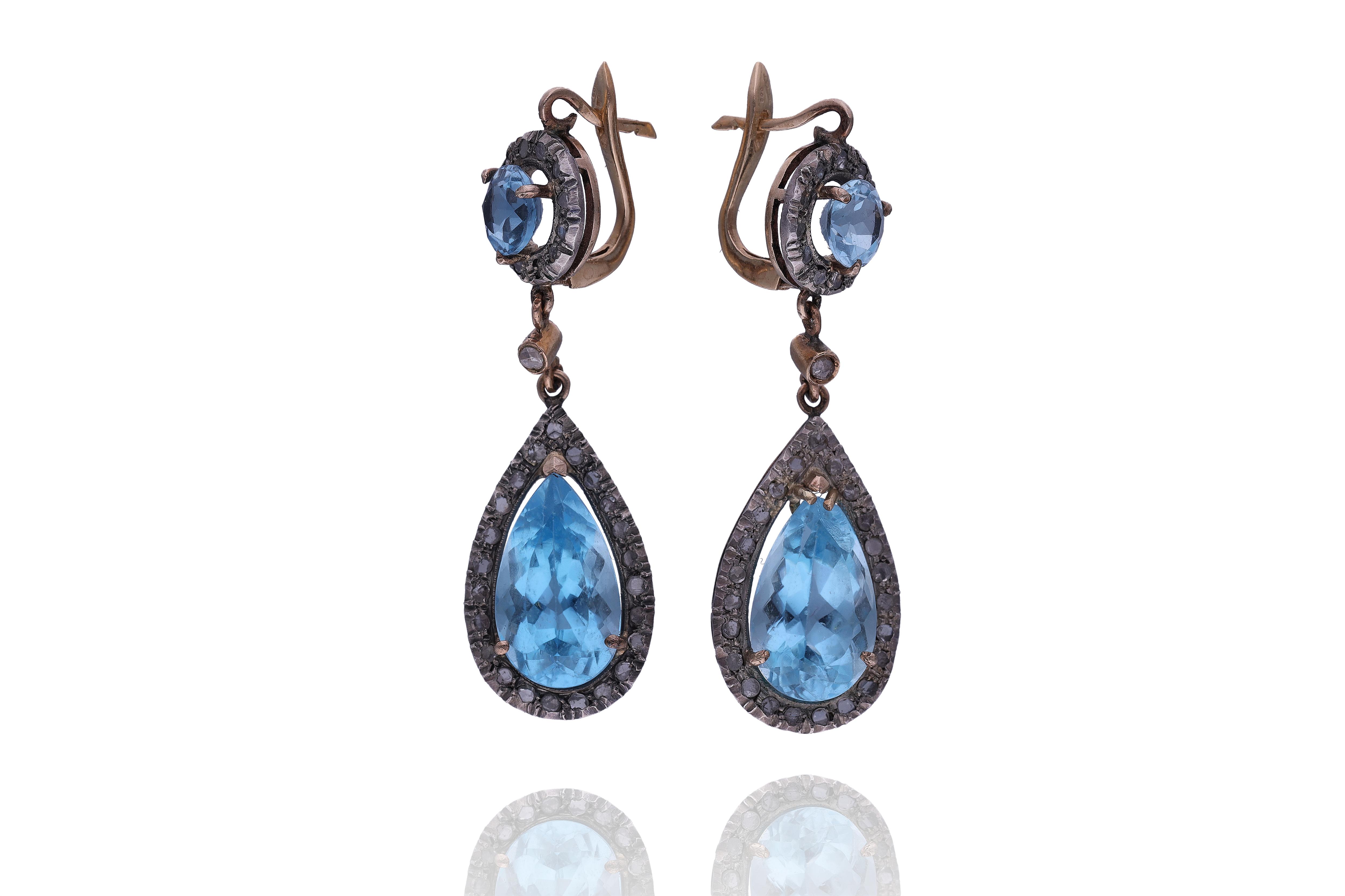 Paio di orecchini con topazi e diamanti - Asta Preziosi Online