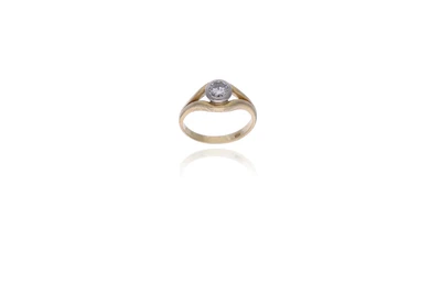 Anello con diamante - Asta Preziosi Online