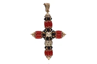 Ciondolo con coralli e pietre - Asta Preziosi Online