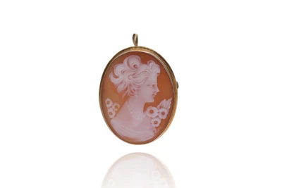 Spilla/ciondolo con cammeo - Asta Preziosi Online