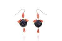 Orecchini con coralli e pietre - Asta Preziosi Online