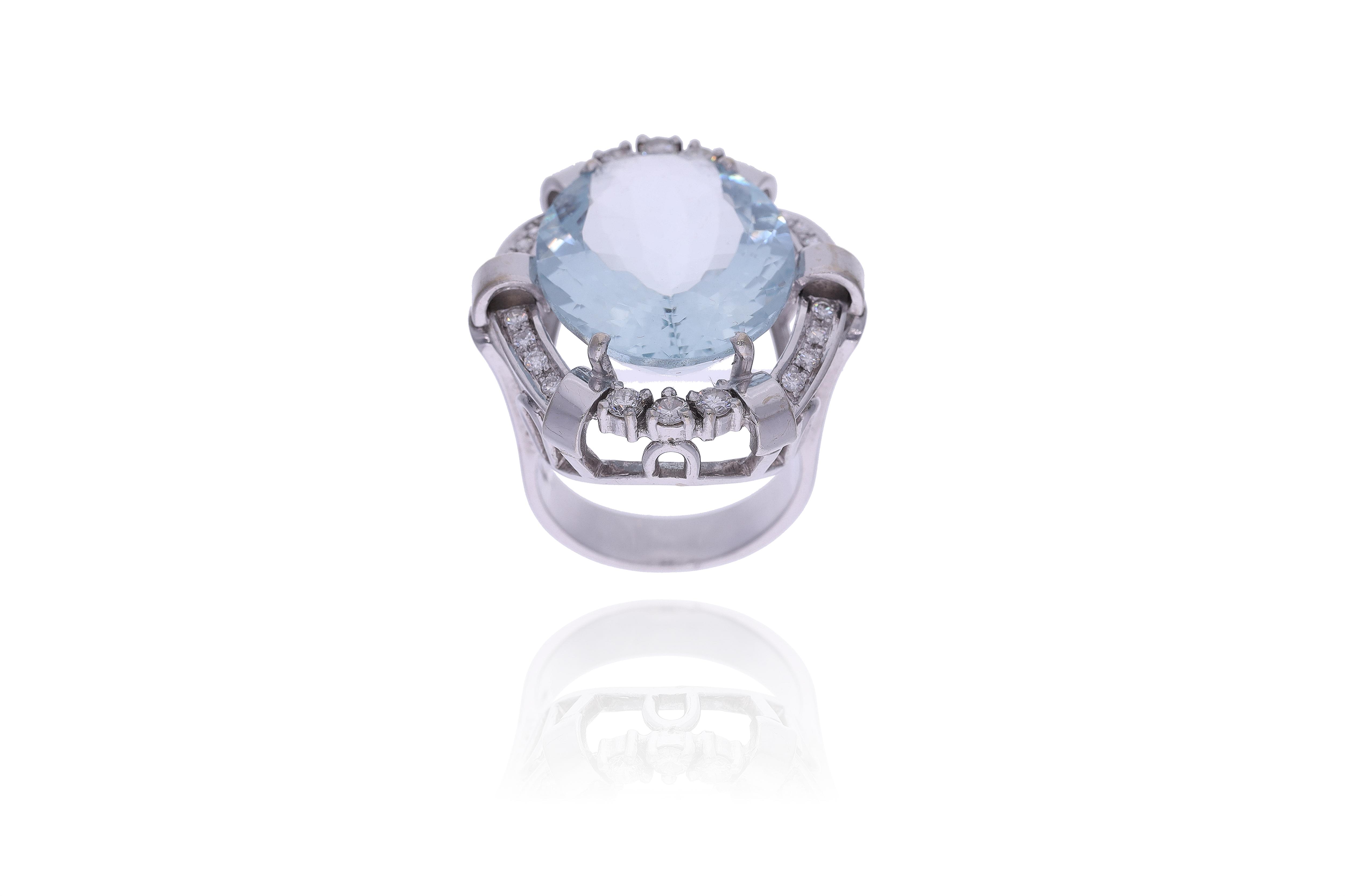 Anello con diamanti e acquamarina - Asta Preziosi Online