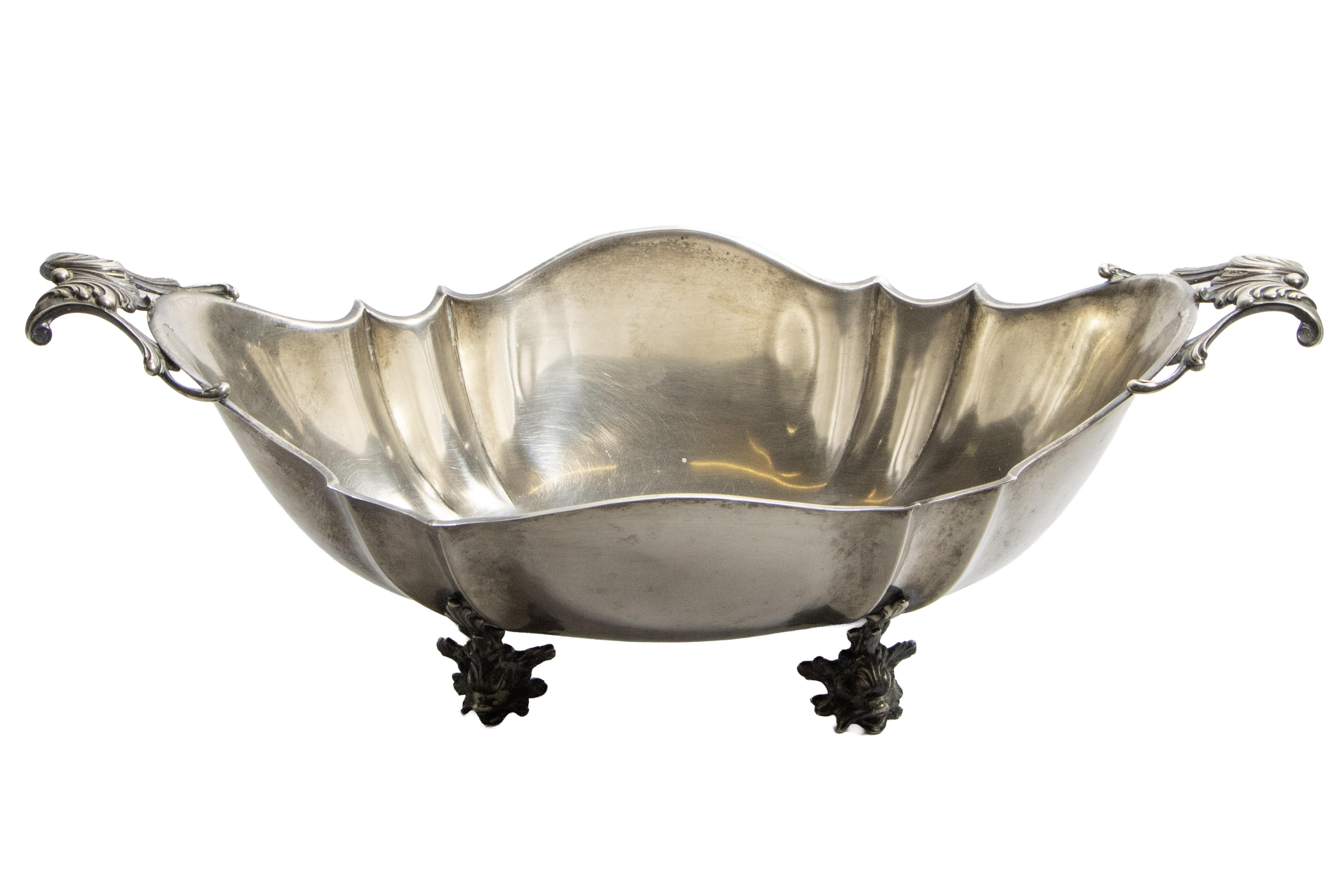 Centro in argento - Asta Preziosi Online