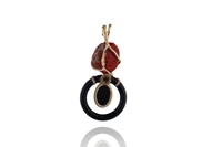 Ciondolo con corallo e pietra - Asta Preziosi Online