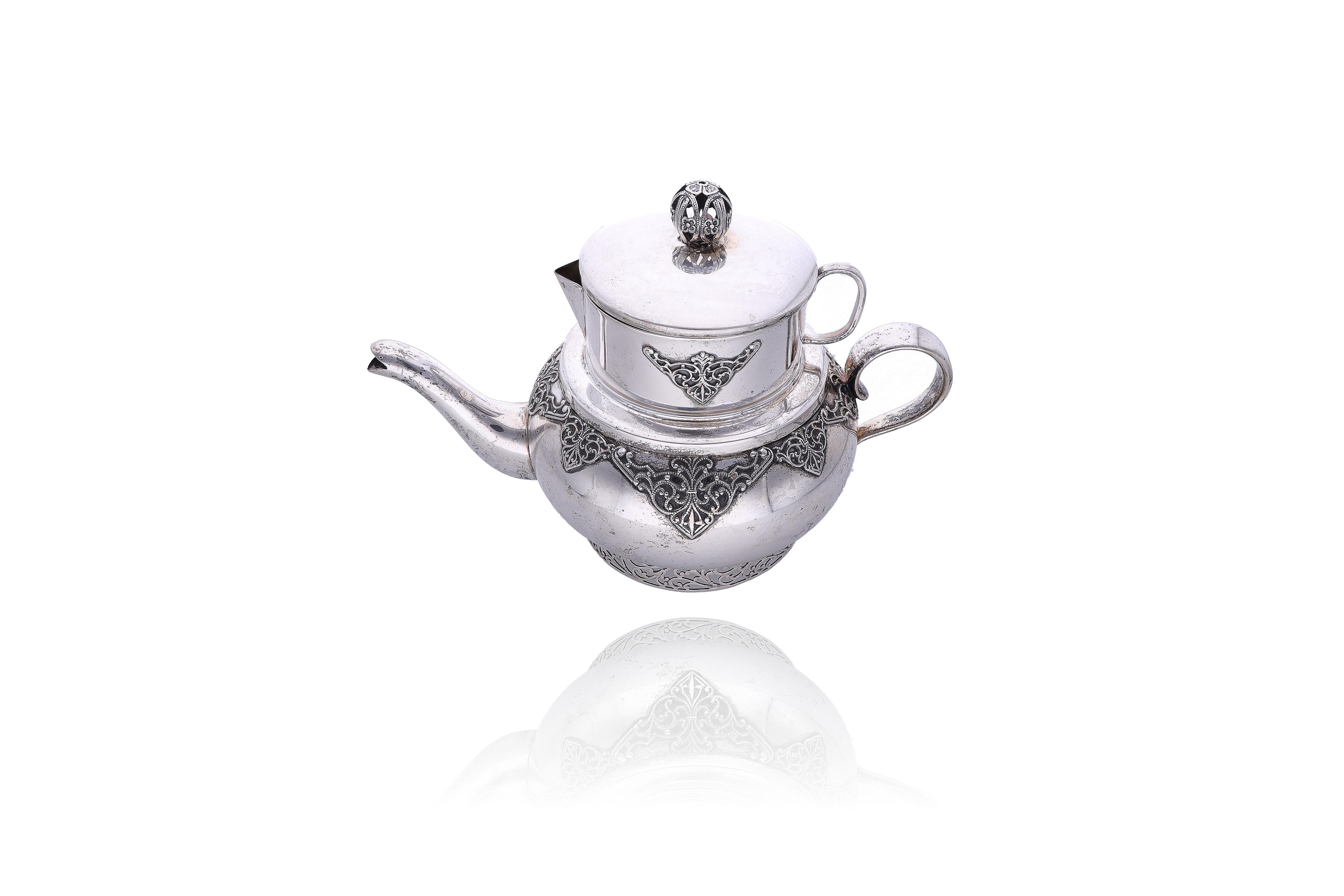 Stancampiano, teiera e lattiera in argento - Asta Preziosi Online