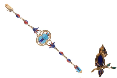 Bracciale e spilla con pietre e coralli - Asta Preziosi Online