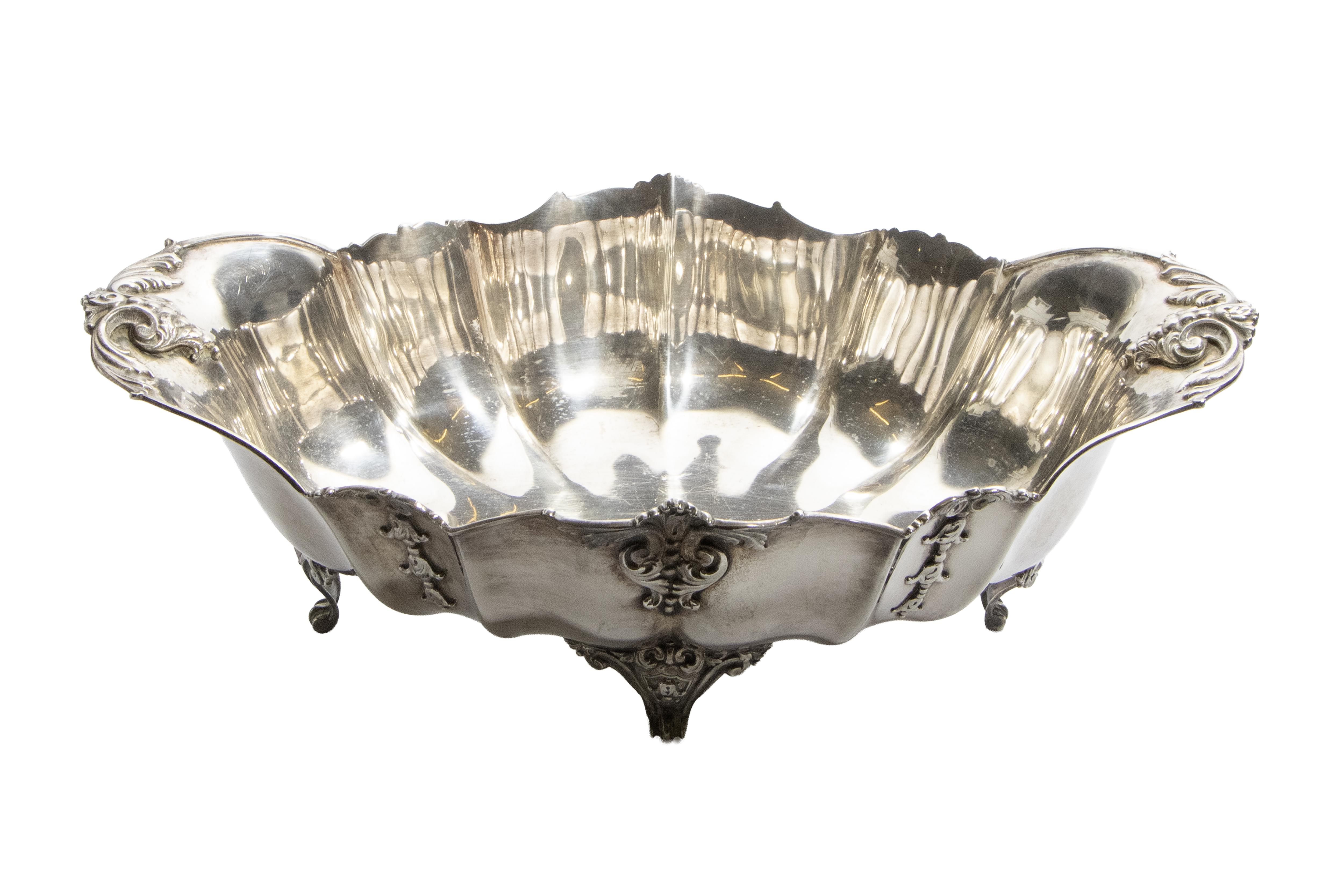 Centro in argento - Asta Preziosi Online