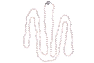 Collana di perle coltivate e diamanti - Asta Preziosi Online