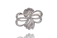 Spilla con diamanti - Asta Preziosi