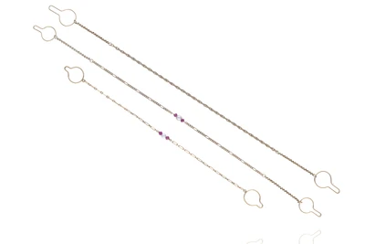 Tre ferma gilet con perle coltivate e rubini - Asta Preziosi Online