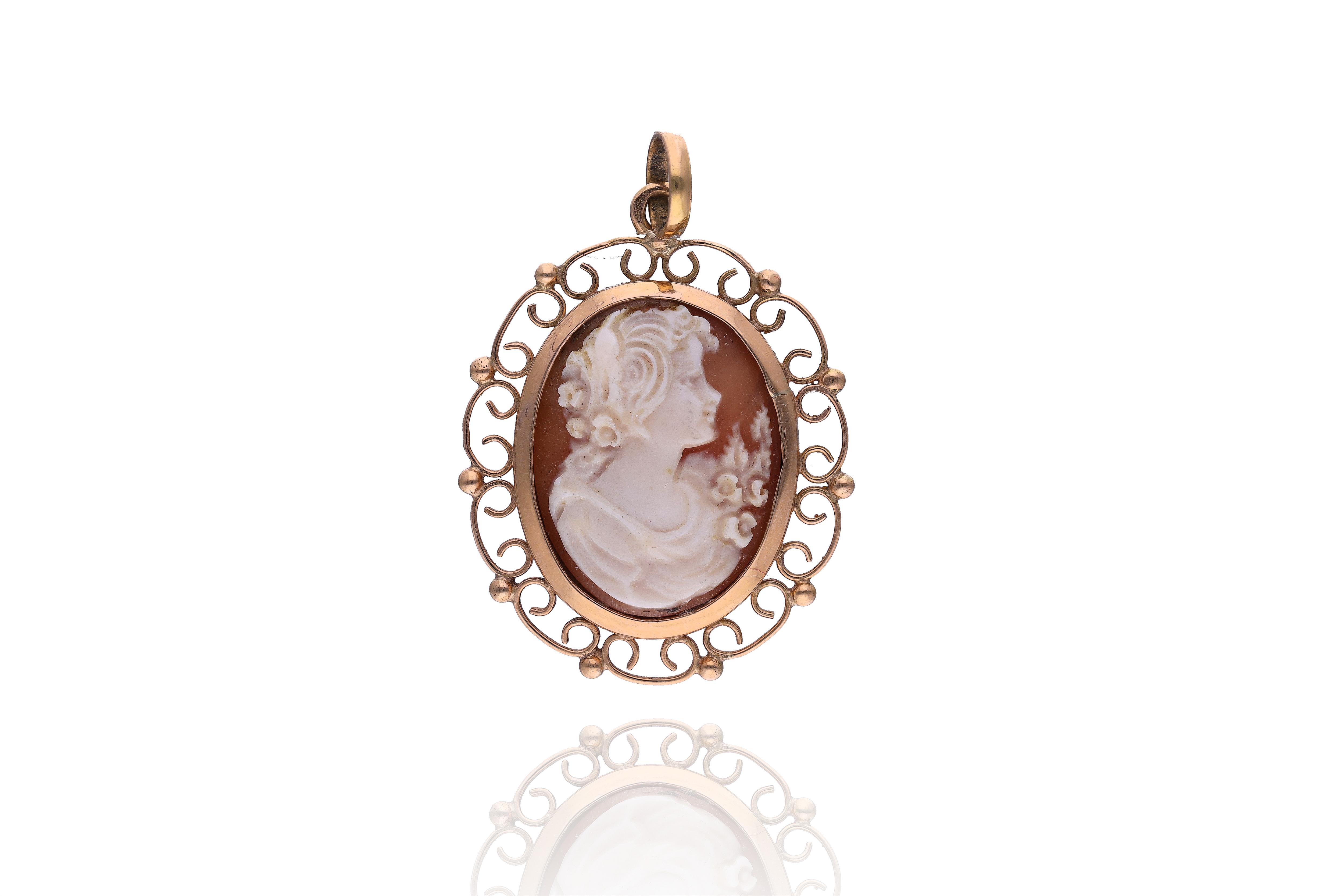 Ciondolo con cammeo - Asta Preziosi Online