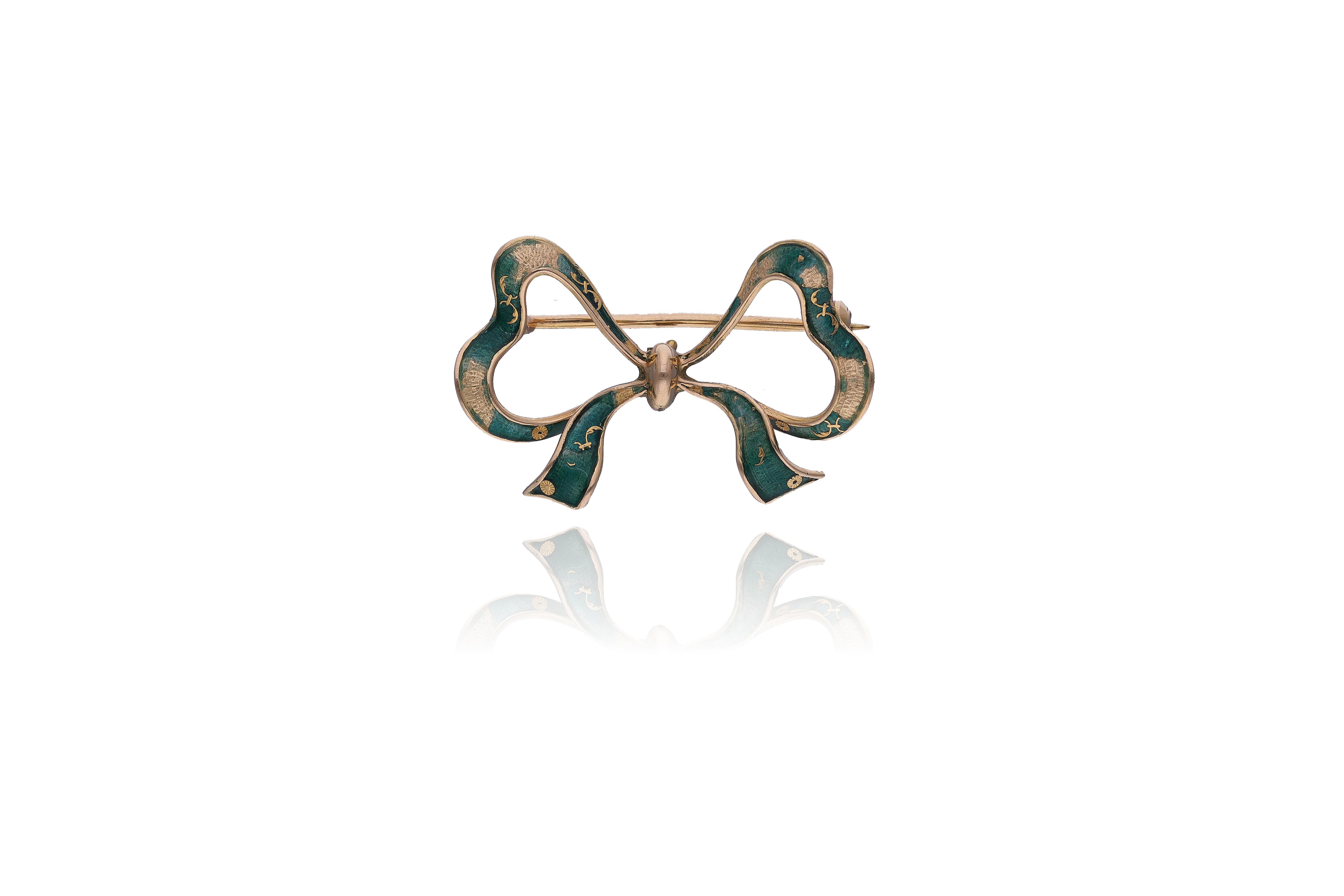 Spilla con smalto - Asta Preziosi Online