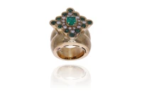 Anello con smeraldi e diamanti - Asta Preziosi