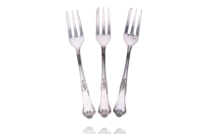 Undici forchettine da torta in argento - Asta Preziosi