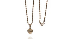 Collana con ciondolo in oro - Asta Preziosi