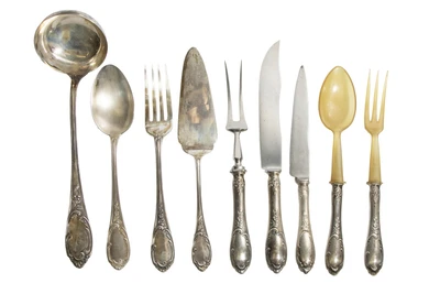 Nove posate da portata - Asta Preziosi