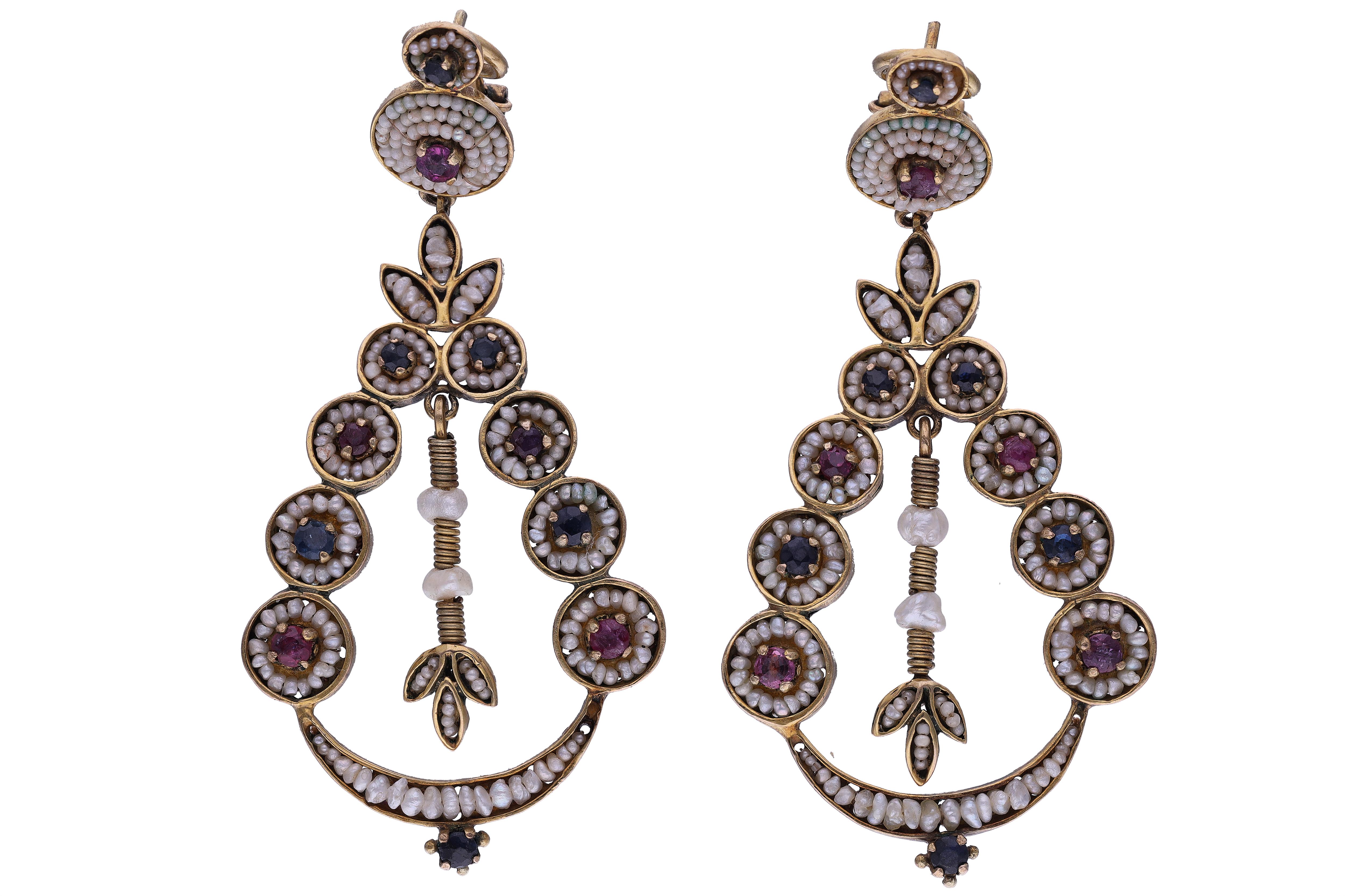 Orecchini con zaffiri, rubini e perle coltivate - Asta Preziosi