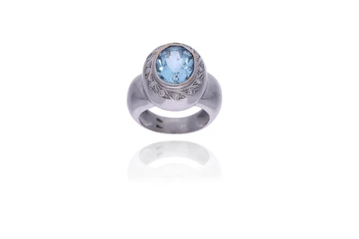 Anello con diamanti e pietra - Asta Preziosi