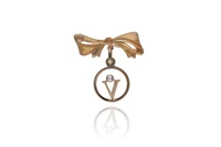 Spilla con pietra - Asta Preziosi