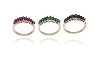 Tre anelli con rubini, smeraldi e zaffiri - Asta Preziosi