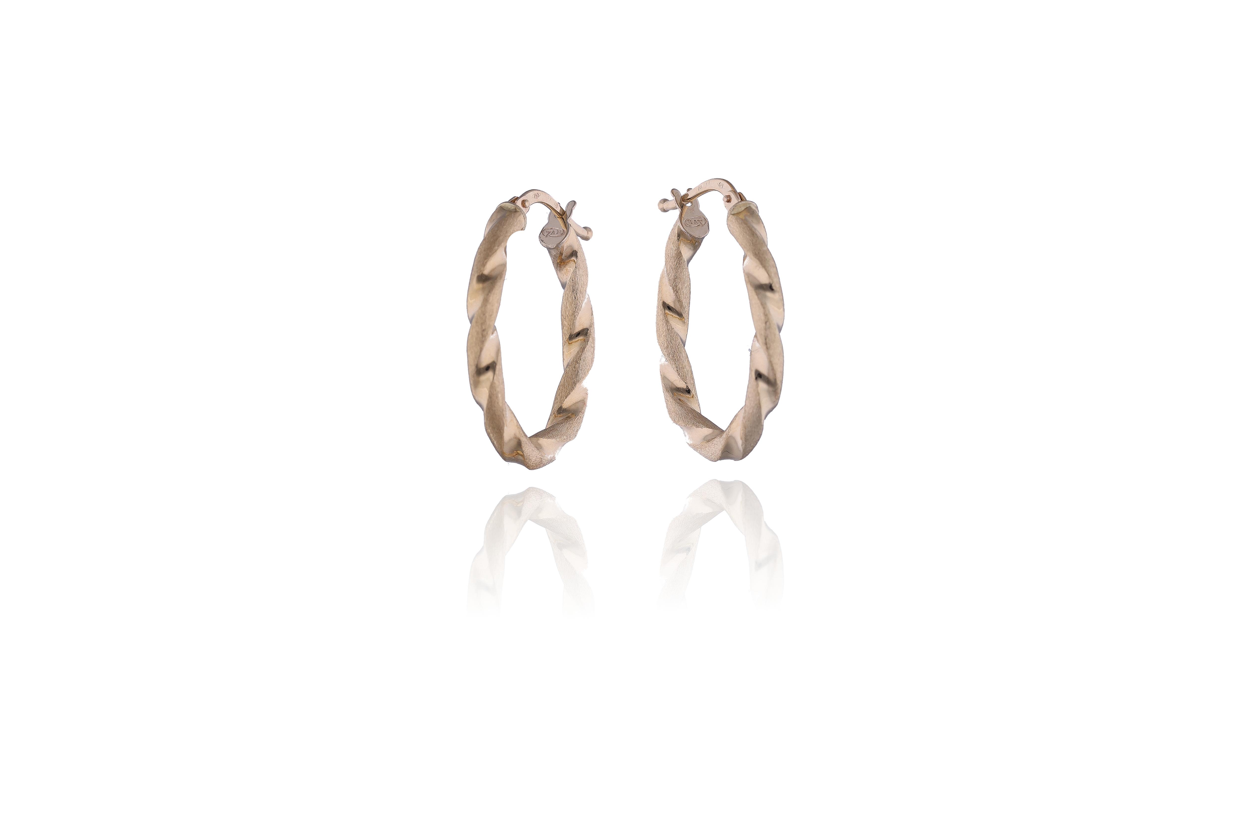 Orecchini in oro - Asta Preziosi