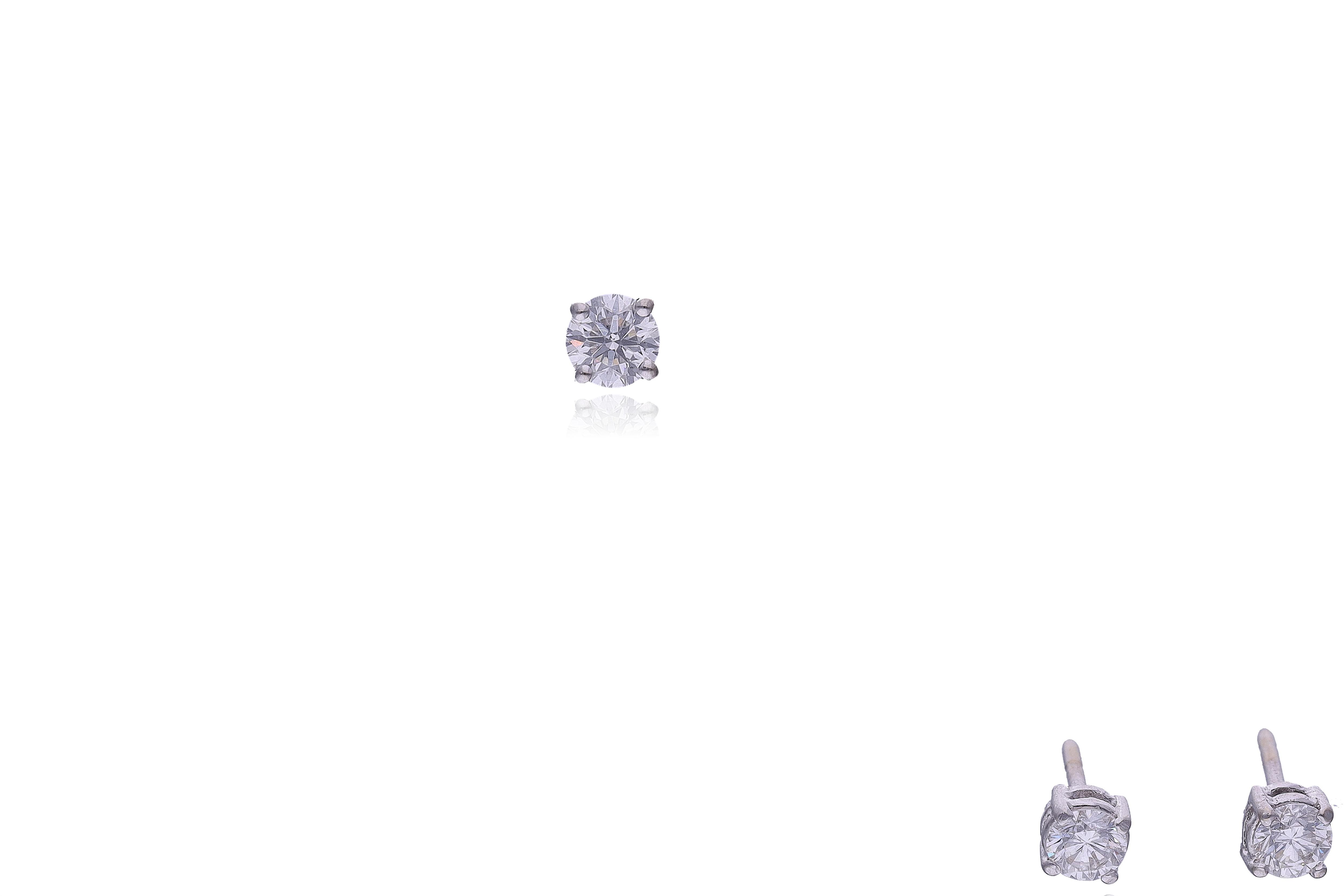 Orecchini e pendente con diamanti - Asta Preziosi