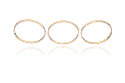 Tre bracciali in oro - Asta Preziosi