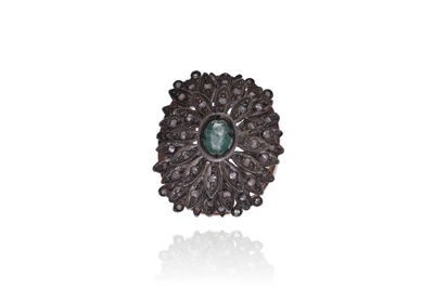 Anello con smeraldo e diamanti - Asta Preziosi Anello con smeraldo e diamanti - Asta Preziosi