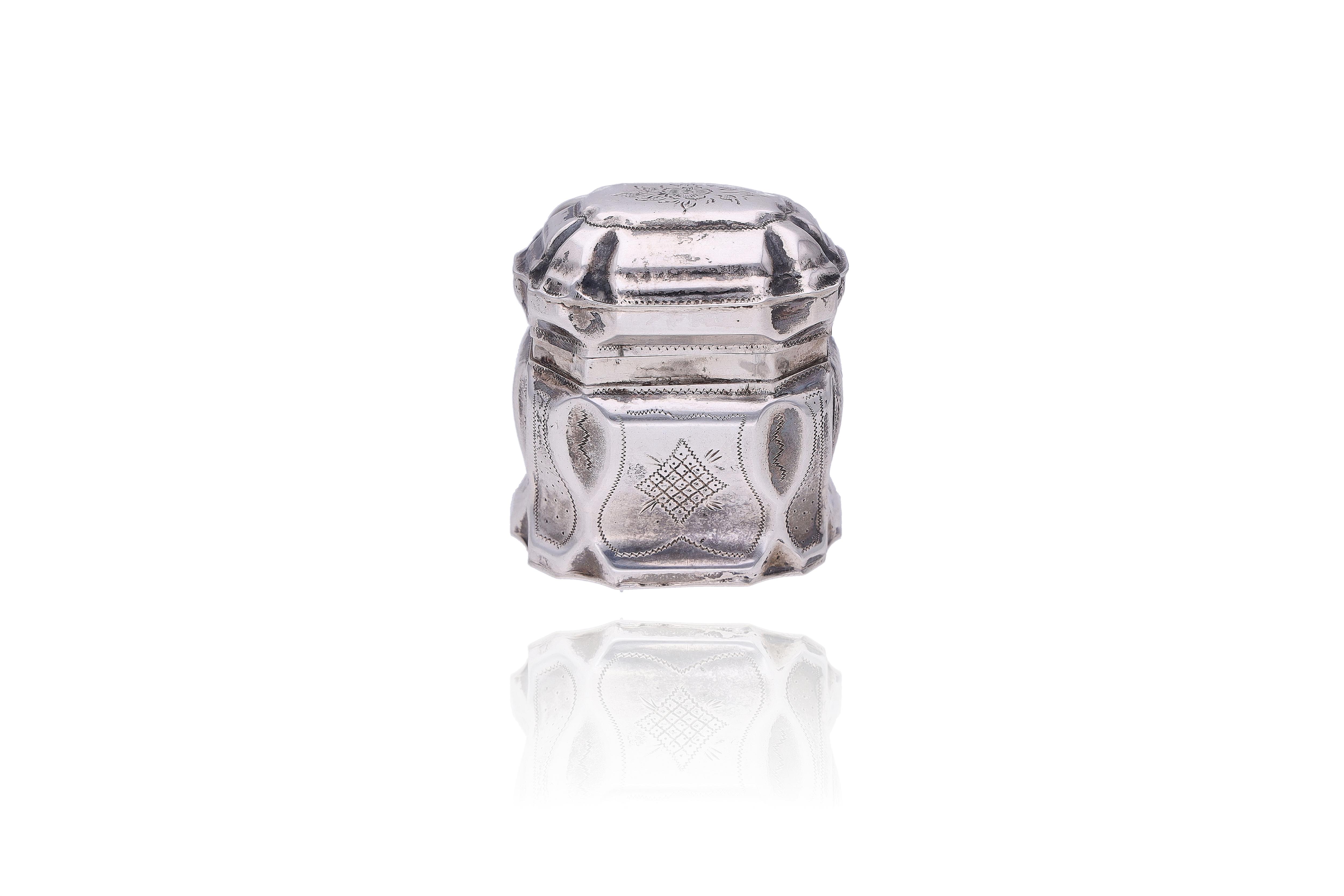 Scatolina in argento - Asta Preziosi