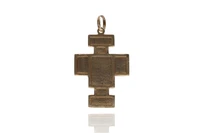 Ciondolo in oro - Asta Preziosi