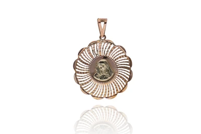 Ciondolo in oro - Asta Preziosi