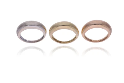 Tre anelli in oro - Asta Preziosi