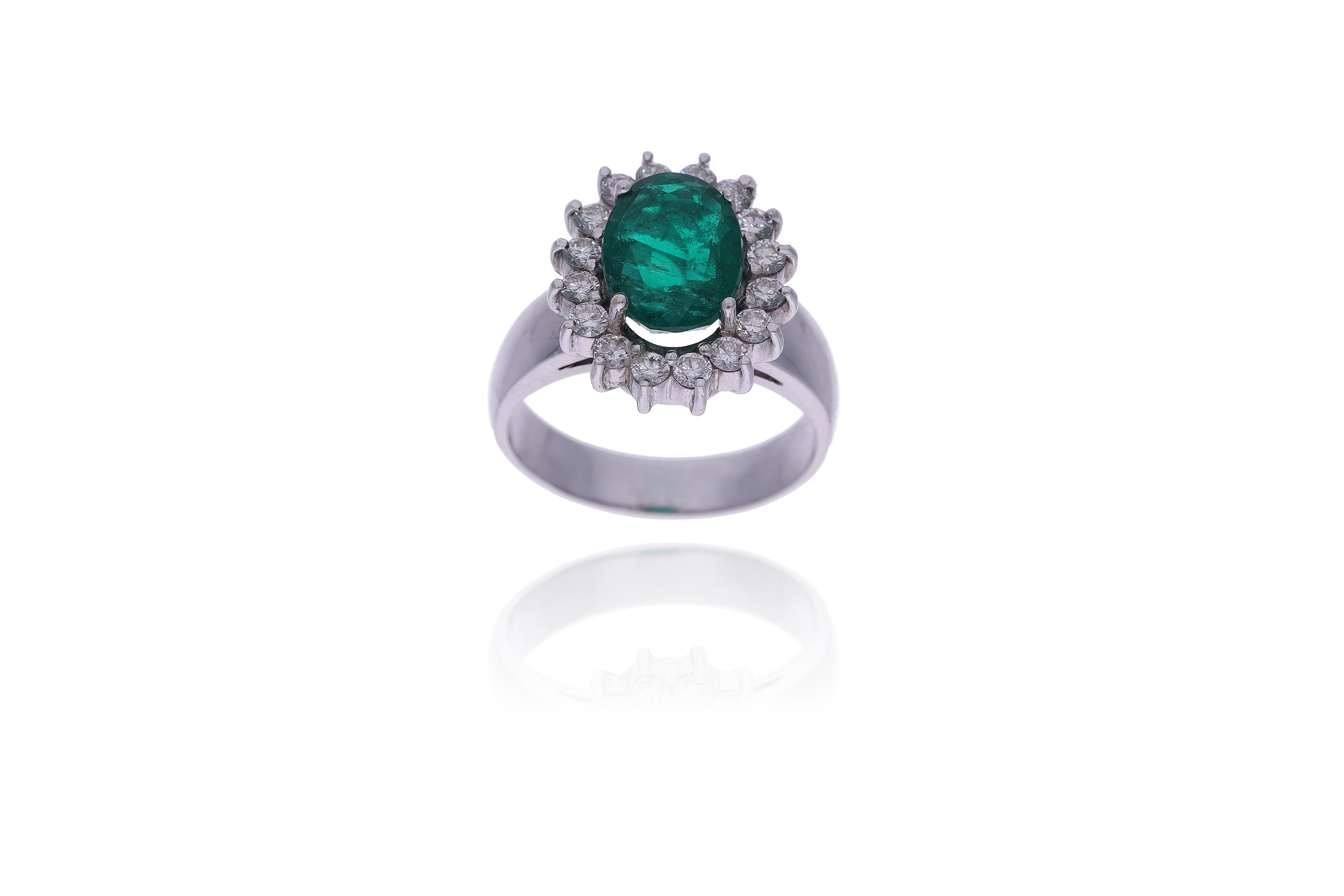 Anello con smeraldo e diamanti - Asta Preziosi