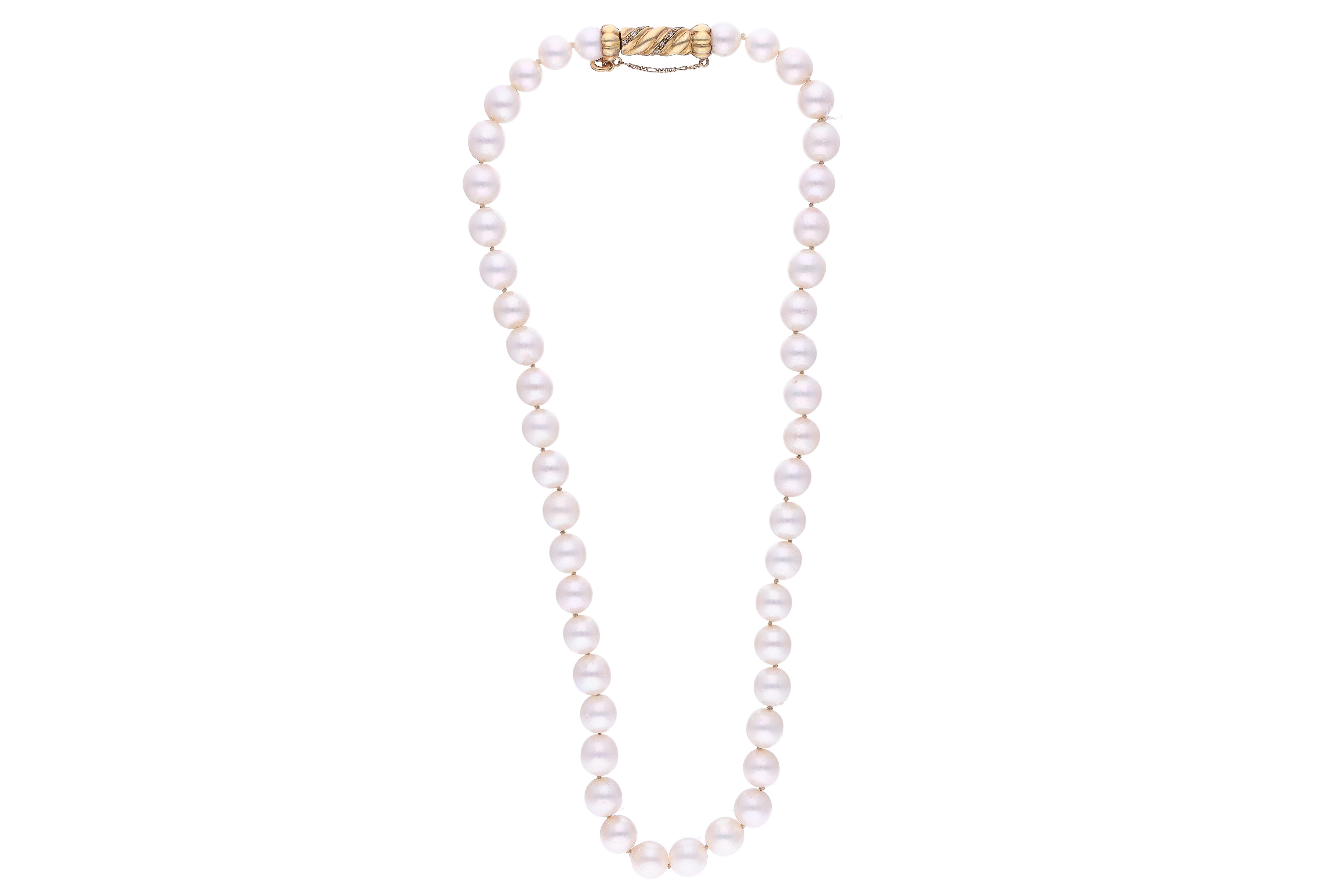 Collana di perle coltivate con diamanti - Asta Preziosi